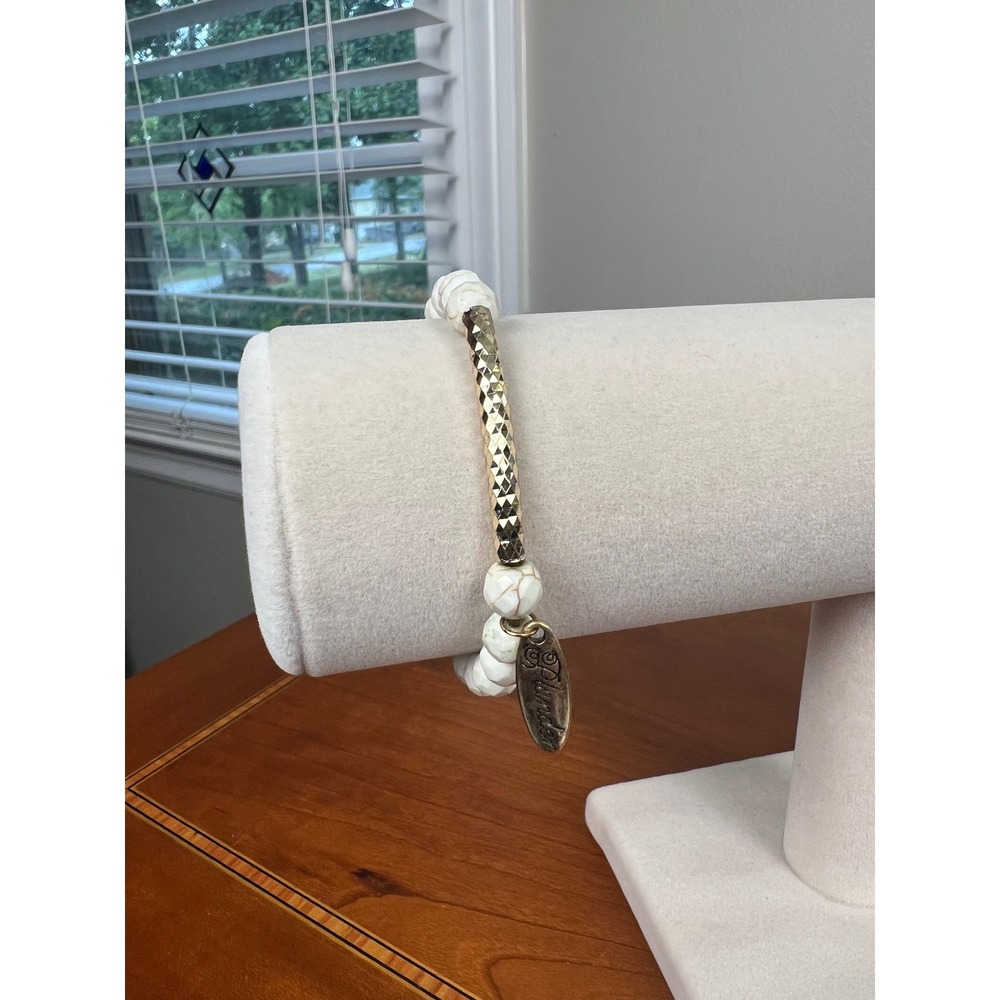 Plunder Design White Marble Bead Gold Tone Textured Bar Stretch Bracelet Charm